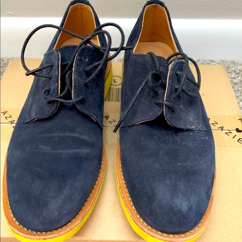 Mark McNairy Men’s Oxford Suede shoe, size 6.